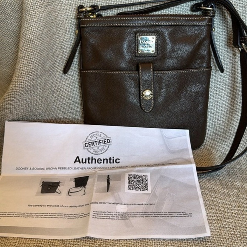 Dooney & Bourke Pebble Grain Letter Carrier Crossbody Brown Leather with COA - Picture 3 of 16
